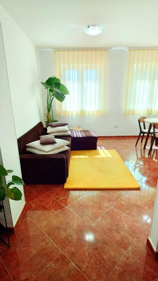Apartments Lola Rovinj Exterior photo