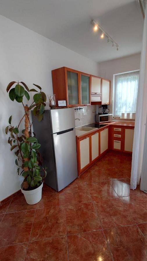 Apartments Lola Rovinj Exterior photo