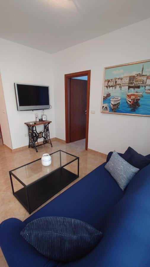 Apartments Lola Rovinj Exterior photo