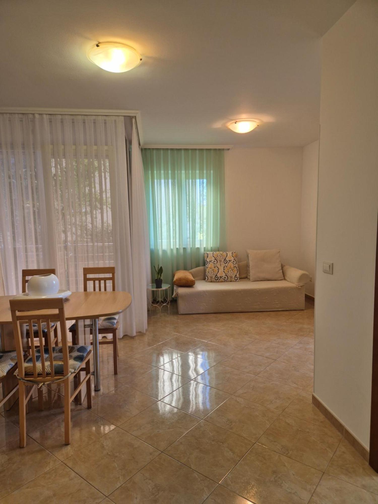 Apartments Lola Rovinj Exterior photo